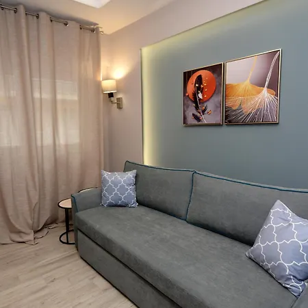 Chic Living 2 *