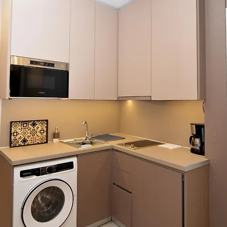 Chic Living 2 * Kavala