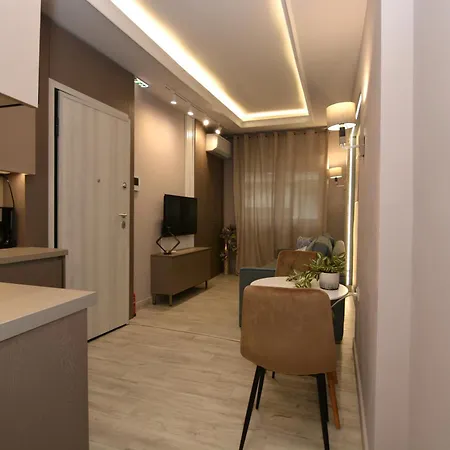 Chic Living 2 * Kavala